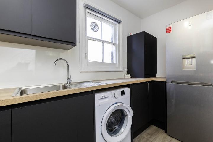 Bright and cosy two bedroom flat located in a lovely period conversion Lady Margaret Road, Tufnell Park